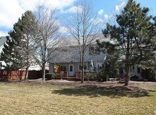 681 Clarendon Ln, Aurora, IL 60504