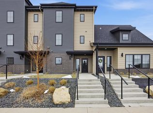 4156 Arthur Dr S, Fargo, ND 58104