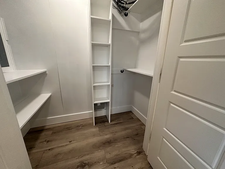 414 E Elm St #101 — Photo 11