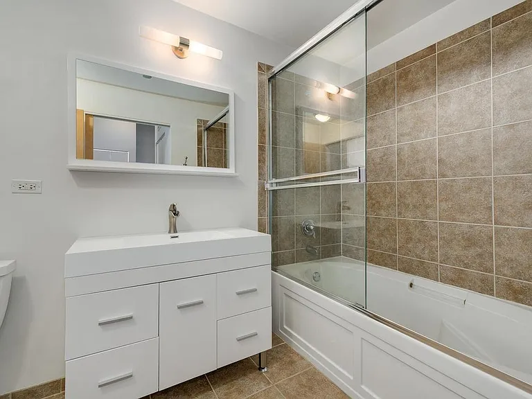 1720 S Michigan Ave #1215 — Photo 9
