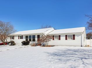 42 Running Brook Rd W, Ewing, NJ 08638