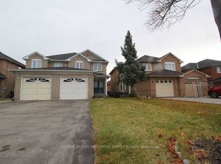 3384 Snowball Rd, Mississauga, ON L5N 7M6