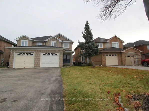 3384 Snowball Rd, Mississauga, ON L5N 7M6