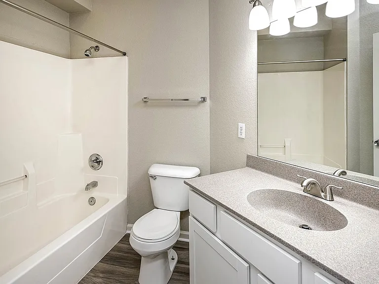 Autumn Grove Apartments — Photo 34