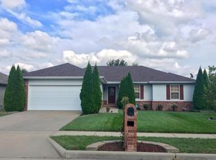 412 S Casa Grande Ave, Springfield, MO 65802