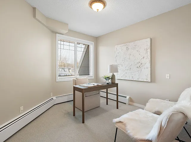 2422 Erlton St SW — Photo 15