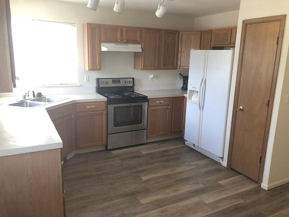 120 Katsura Cir Milliken, CO, 80543 Apartments for Rent Zillow