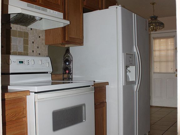 5th image of 205 Bluebird Ln