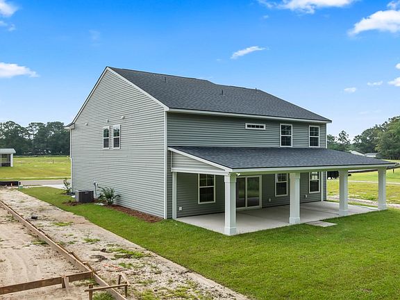 2nd image of 460 Cadbury Loop