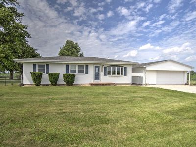 10212 E William St, Argenta, IL, 62501