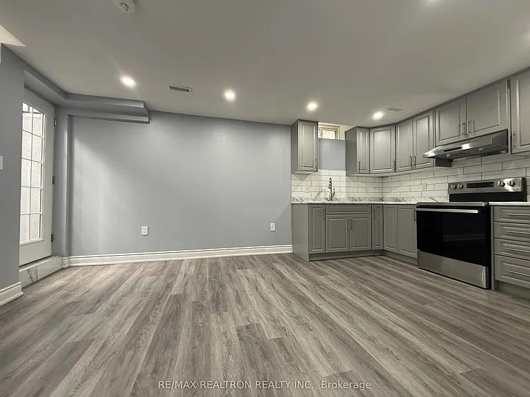 34 Nostalgia Ct #BASEMENT — Photo 5