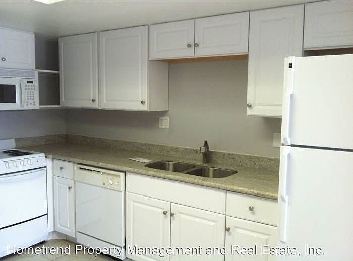 2nd image of 8052 E Oak St