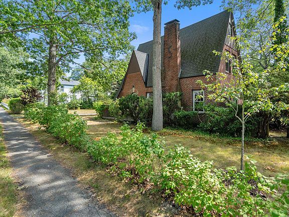 3rd image of 17 Belmont Street