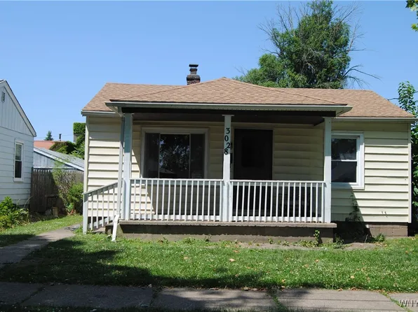 3028 Welch Ave, Niagara Falls, NY 14303
