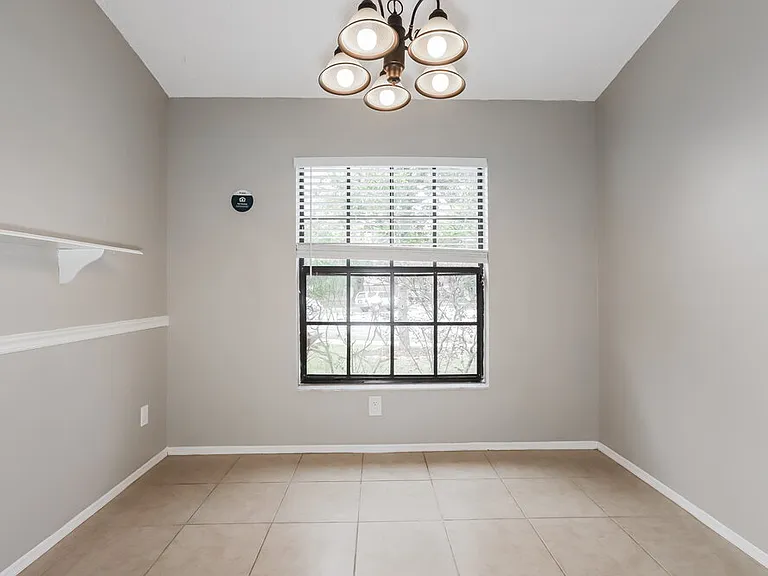 1604 Sanderling Ct — Photo 6