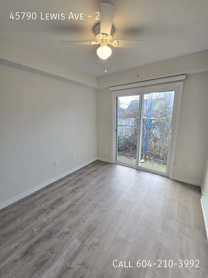 Photo 2 of 8 - 45790 Lewis Ave #2 - Chilliwack, BC Building Photo - 45790 Lewis Ave #2