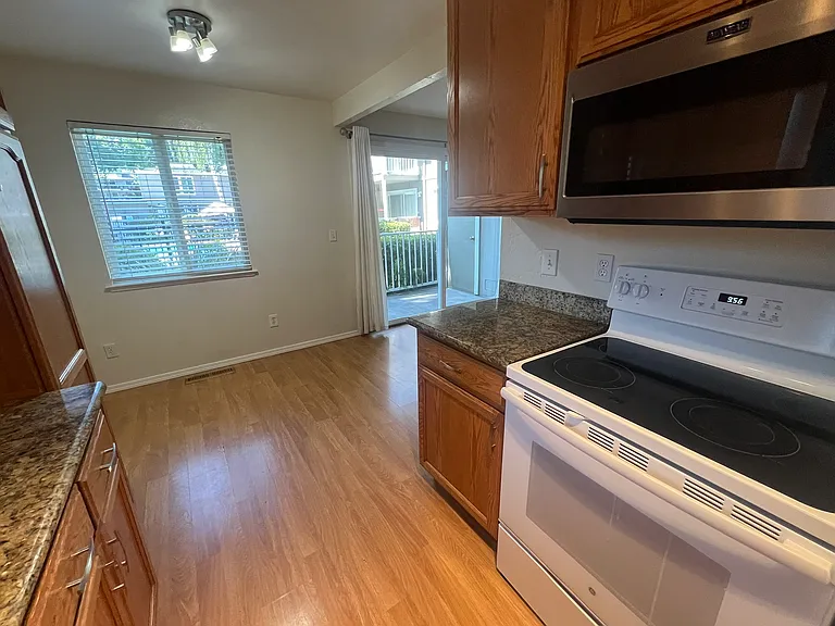 1572 Sunnyvale Ave #25 — Photo 4