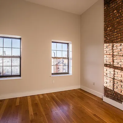 Rented by Nooklyn NYC LLC | media 25