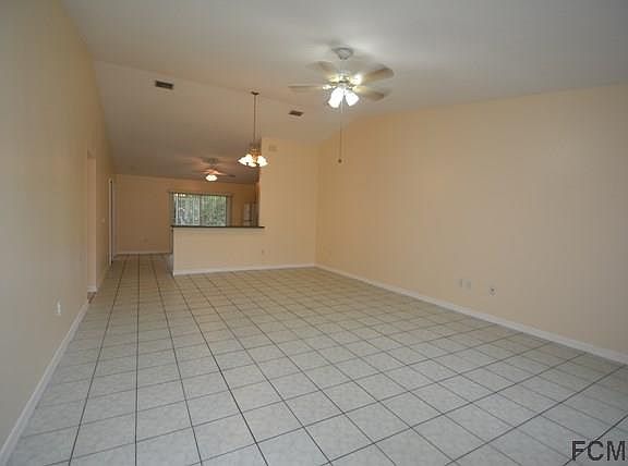 4th image of 5 Crabtree Ct #A