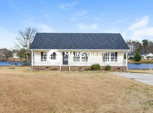 109 Daniel Ct, Smithfield, NC 27577