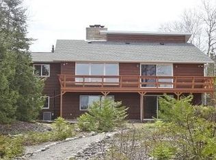 5681 Bay Shore Dr, Presque Isle, MI 49777