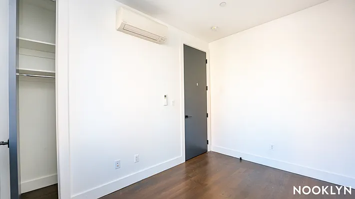 Rented by Nooklyn NYC LLC | media 24