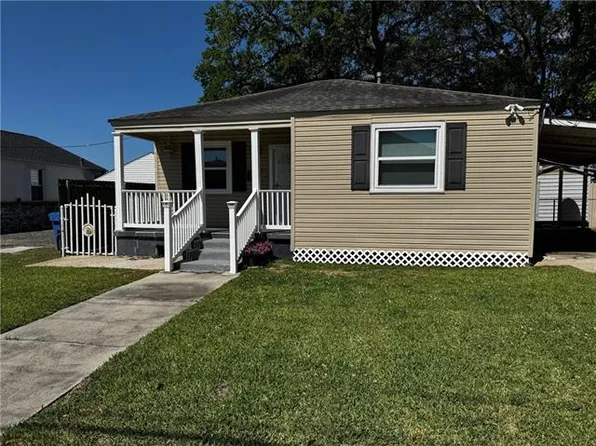 213 Warrington Dr, New Orleans, LA 70122