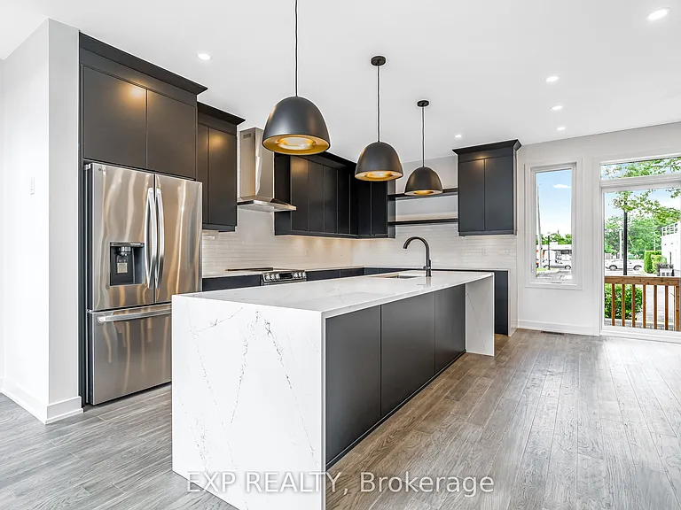 489 Duvernay Dr — Photo 9