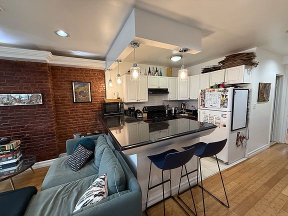 3rd image of 1244 Herkimer St #1