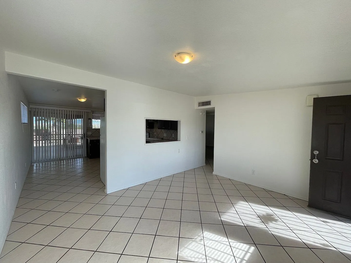 2 Bedroom 1 Bath Duplex with Carport! — Photo 3