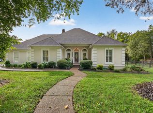 2243 Northwoods Dr, Murfreesboro, TN 37130
