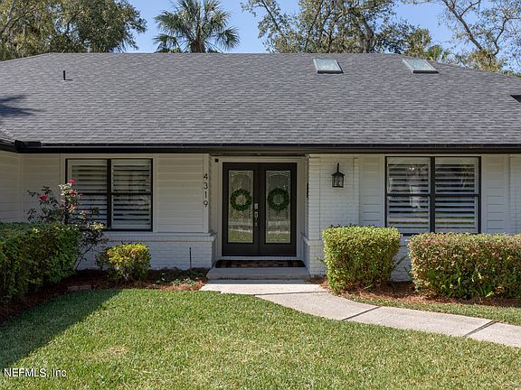 4th image of 4319 BLUE HERON Drive