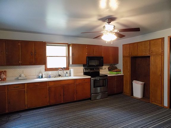 2nd image of 49214 70th St