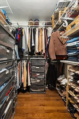 Sold by Modlin Group | media 9