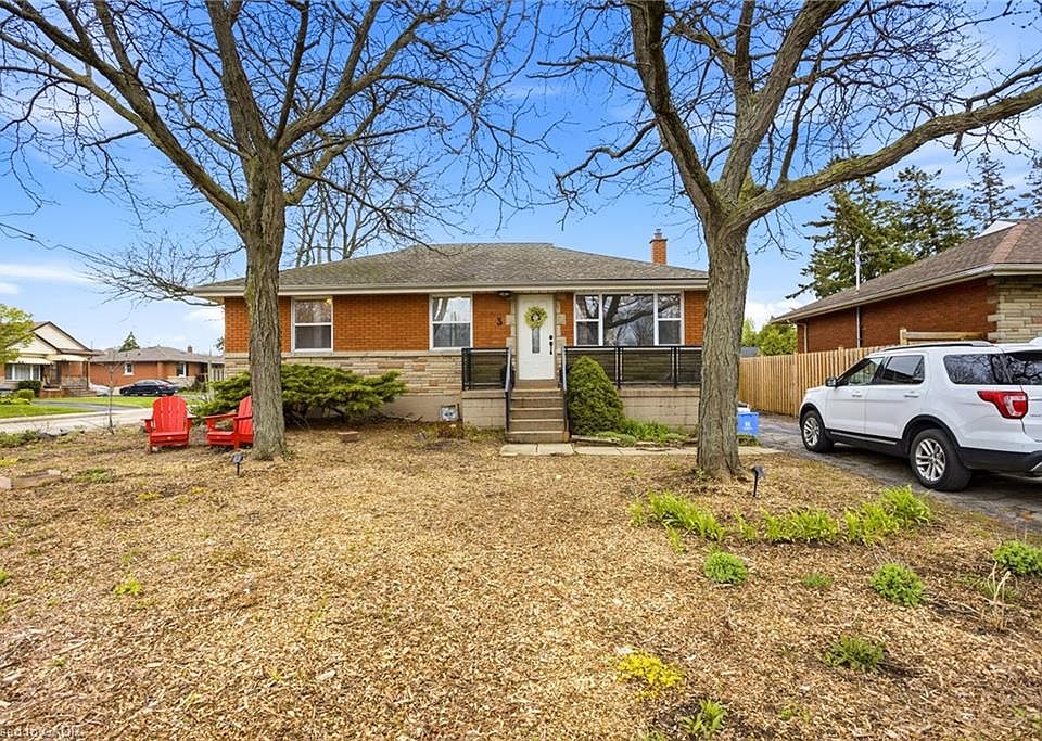 1st image of 3 Fay Ave