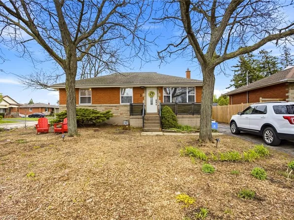 3 Fay Ave, Hamilton, ON L8T 4B9
