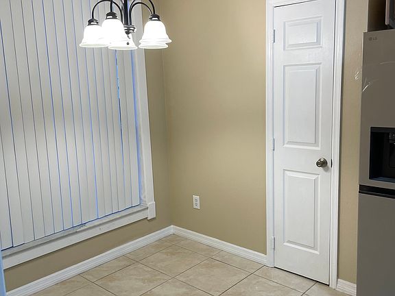4th image of 10723 Cherry Oak Cir
