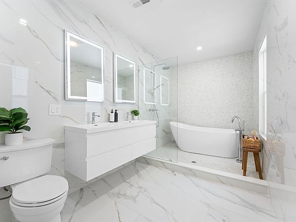 2nd image of 86 Cypress St #1