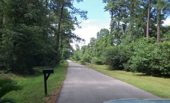 3rd image of 33111 Rollingwood Dr