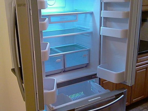 4th image of 4115 44th St APT 2C
