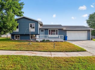 3302 Hall St, Rapid City, SD 57702