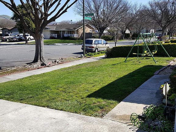 4th image of 1841 Saint Andrews Pl