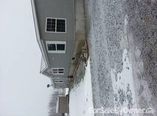 15 Dusty Ln, Port Byron, NY 13140