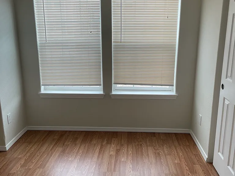 5710 NE 135th Ave — Photo 11