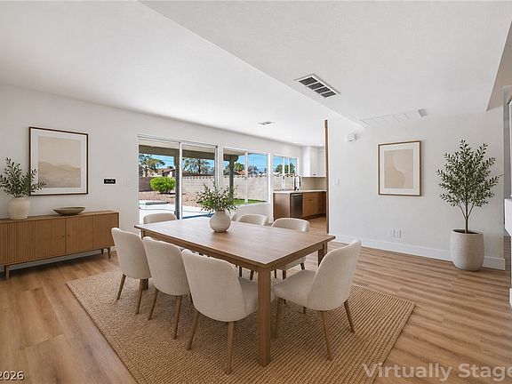 5th image of 7275 Bridgeview Ave