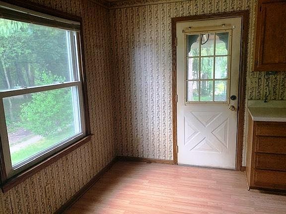 5th image of 1159 Wheeling Ave
