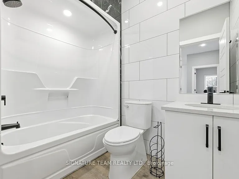 78B Queen St #301 — Photo 18