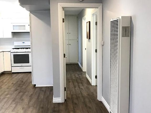 3rd image of 627 Marion Pl Unit 4