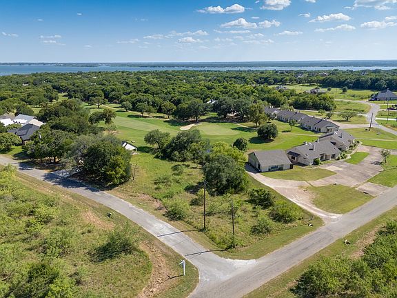 4th image of 17091 Faircrest Dr