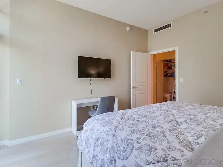555 Front St #205 — Photo 34